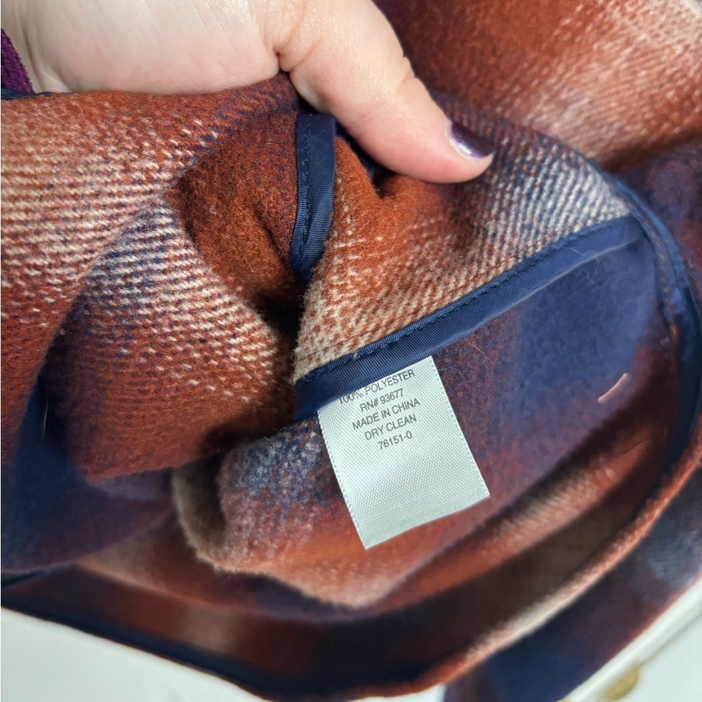 a.n.a Rust & Navy Plaid Shacket Button Front Women’s Size Large - Picture 7 of 9